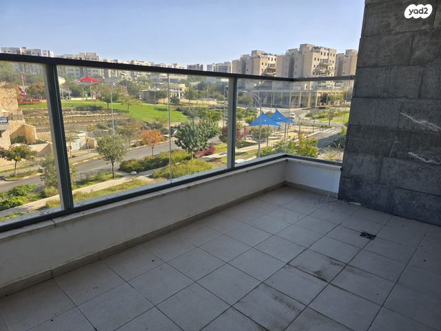 דירה, גפן 13, החורש, חריש