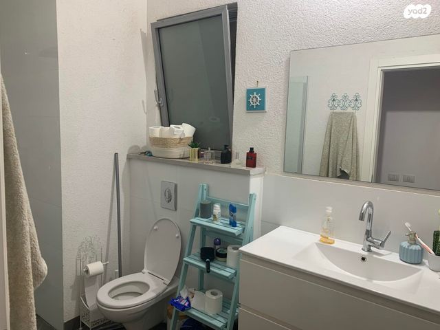 דירה, שבט יהודה 2, שאר העיר, קדימה צורן