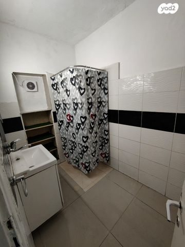 דירה, האם 33, נווה יהושע, ערמונים, רמת גן