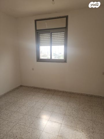 דירה, משה פורר 12, היובל, שרונה, רחובות