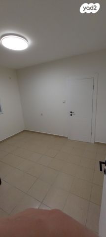 דירה, נחמיה 9, מרכז העיר, בני ברק