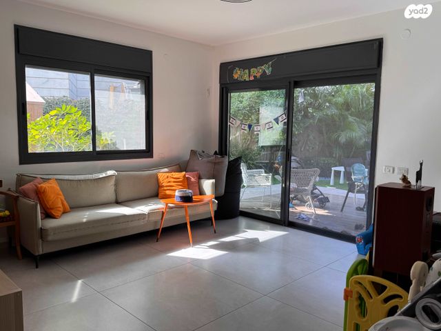 דירת גן, ריטה לוי מונטלצ'יני 6, פסגות אפק, ראש העין