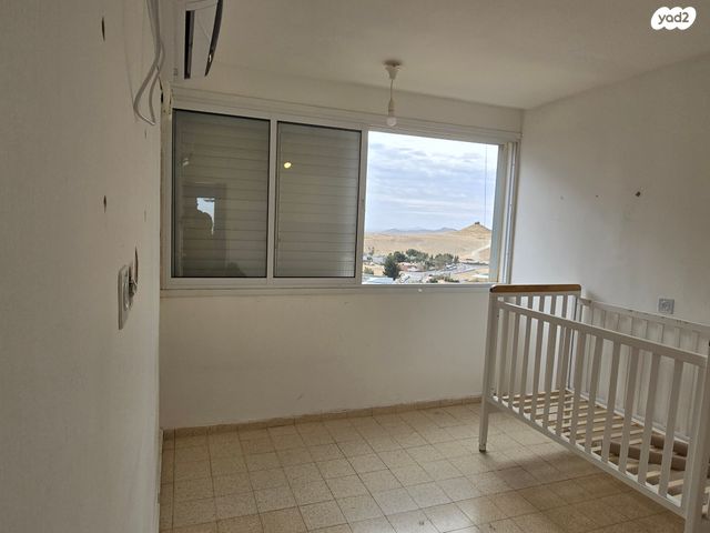 דירה, עין עבדת 11, מגדל המים, מצפה רמון