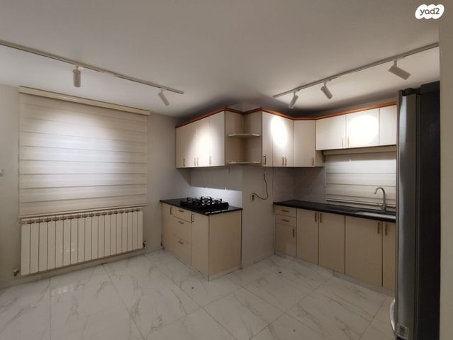 דו משפחתי, הגדוד השלישי 21, שאר העיר, צפת