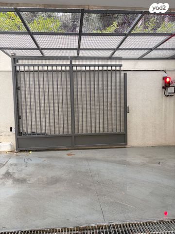 חניה, אריה בן אליעזר 20, נווה רם, שיכון מזרחי, רמת גן