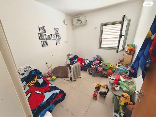 דירה, מעיין 9, נופרים, ראש העין