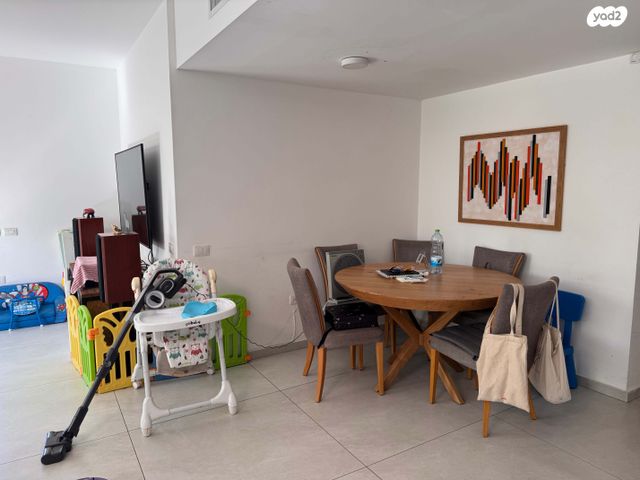 דירת גן, ריטה לוי מונטלצ'יני 6, פסגות אפק, ראש העין