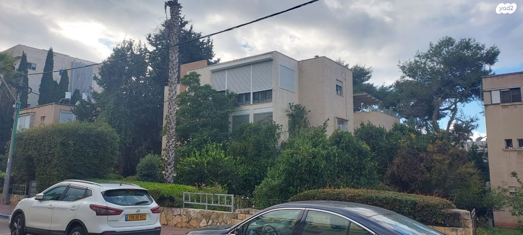 כיכר היינריך היינה 16