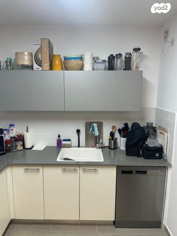 דירה, שדרות הרצל 54, נאות שמיר, יבנה