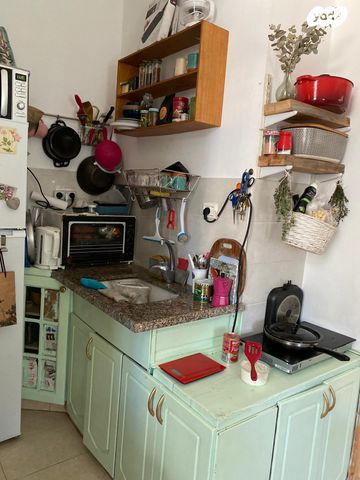 דירת גן, נסים בכר 2, מחנה יהודה - לב העיר, ירושלים