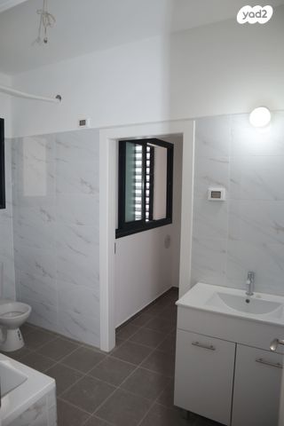 דירה, גאולה כהן 1, נאות פרס, רמלה