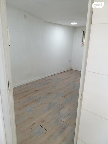 דירה, הדקל 1, יגל