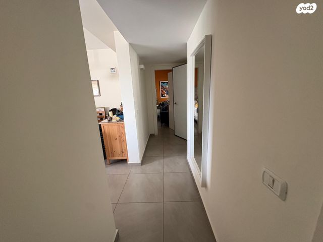 דירה, גרשון אבנר 11, ארמון הנציב, תלפיות מזרח, ירושלים