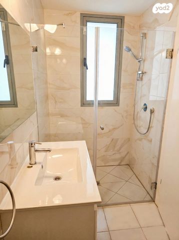 דירה, ש"י עגנון 13, שיכון רסקו, קרית אונו