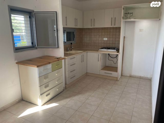 יחידת דיור, תירוש 1, תירוש, תירוש