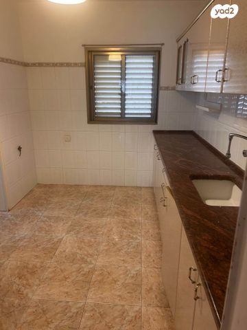 דירה, חיים משה שפירא 23, רובע ד', אשדוד