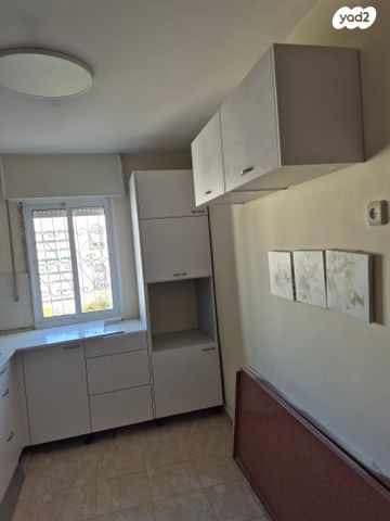 דירה, הנחלים 172, הנחלים, מעלה אדומים