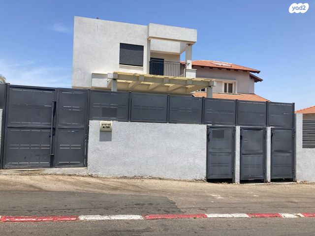 בית פרטי/ קוטג', המייסדים 50, מרכז המושבה, אבן יהודה