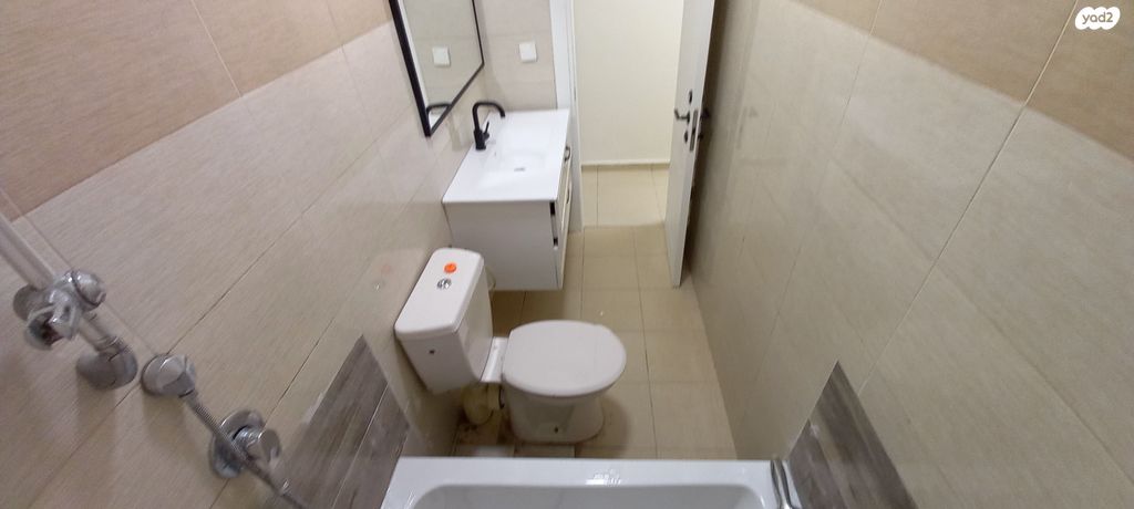 דירה, נחמיה 9, מרכז העיר, בני ברק