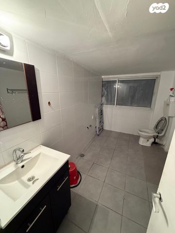 דירה, לסקוב 1, גני שרונה, קרית הממשלה, תל אביב יפו