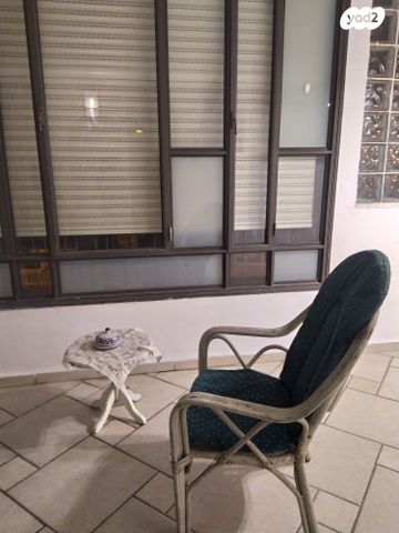 דירה, שדרות טרומפלדור 25, זיו, חיפה