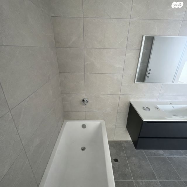 דירה, דר' ישראל בורגנסקי 2, נוף הטיילת, נתניה