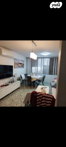 ז'בוטינסקי 8