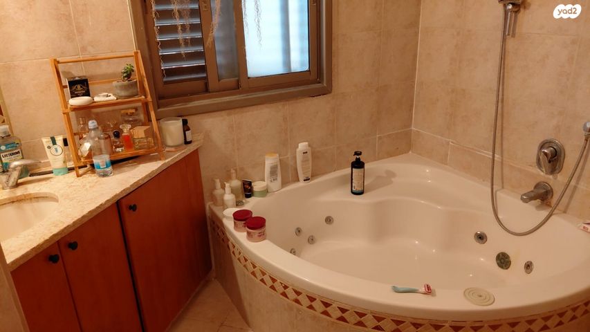 בית פרטי/ קוטג', נעמן 157, ישרש, ישרש