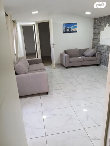 דירה, הדקל 1, יגל