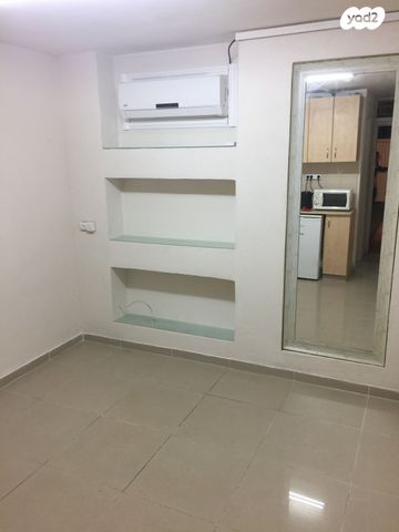 יחידת דיור, מעפילי אגוז 17, רמת פולג, נתניה