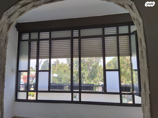 דירה, שדרות טרומפלדור 25, זיו, חיפה