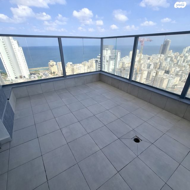 דר' ישראל בורגנסקי 2