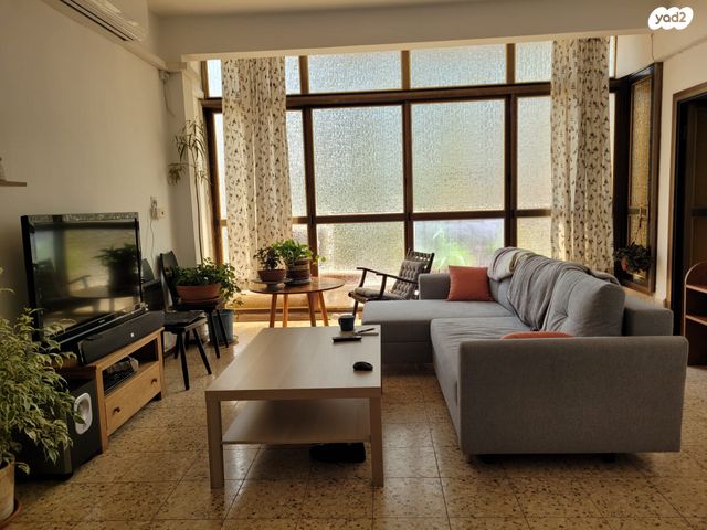 דירה, סירקין 18, פועלי הרכבת, גבעתיים