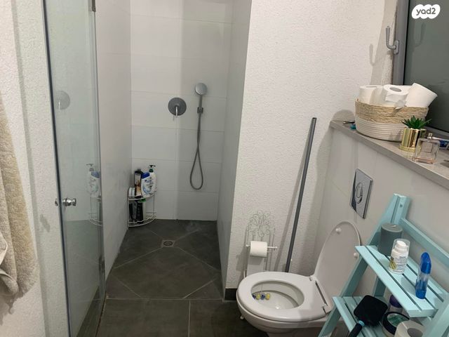 דירה, שבט יהודה 2, שאר העיר, קדימה צורן