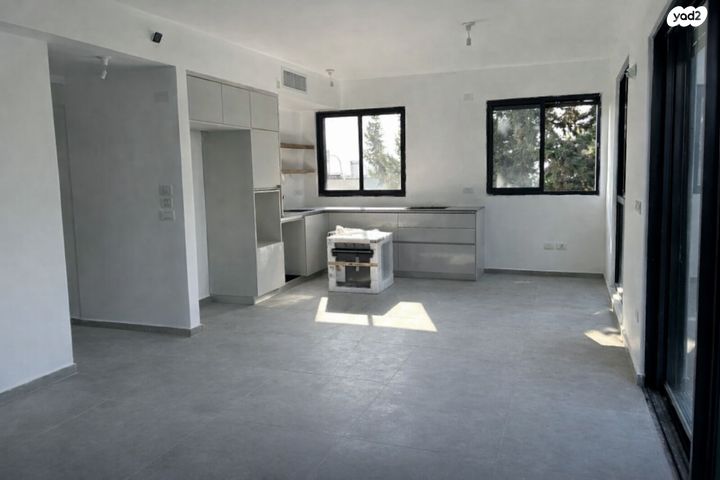 דירה, עולי הגרדום 10, רמת החייל, תל אביב יפו