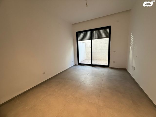 דירת גן, שדרות ודג'ווד 9, מרכז הכרמל, חיפה