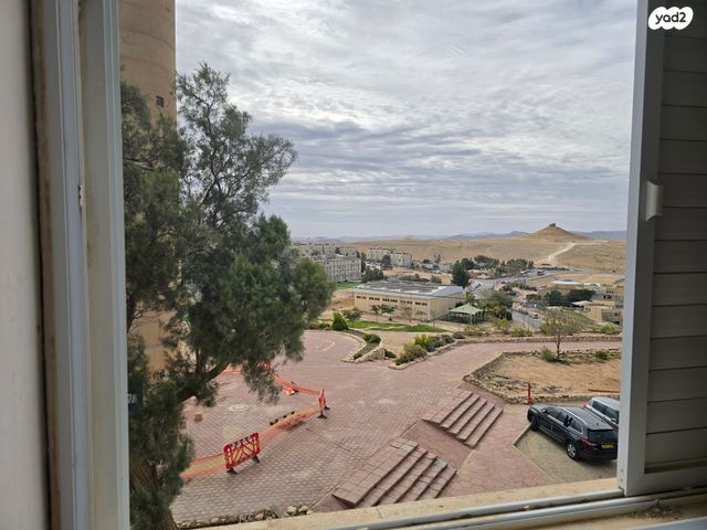 דירה, עין עבדת 11, מגדל המים, מצפה רמון