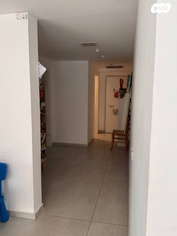 דירת גן, ריטה לוי מונטלצ'יני 6, פסגות אפק, ראש העין