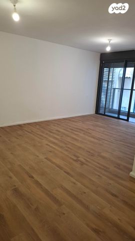 דירה, אוסטשינסקי 16, פועלים א, כפר סבא