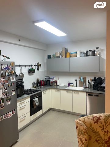 דירה, שדרות הרצל 54, נאות שמיר, יבנה