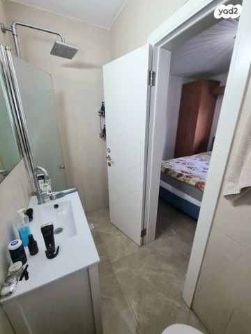 דירה, ציפורנית 6, הפרחים, מודיעין מכבים רעות