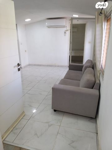 דירה, הדקל 1, יגל