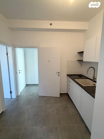 משה שפירא 16