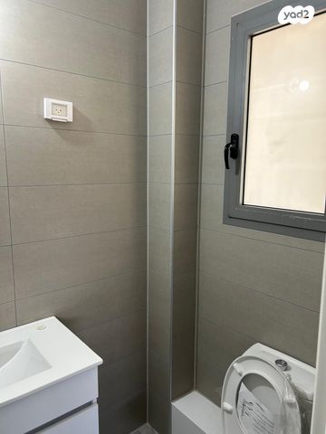 דירה, לאה גולדברג 10, חתני פרס ישראל, באר יעקב