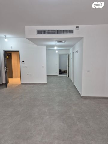 דירה, החשמונאים 31, נווה דוד רמז, רעננה