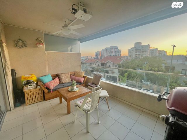 דירה, הזמיר 6, המרכז, קרית אונו