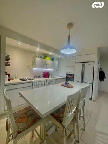 דירה, הזמיר 6, המרכז, קרית אונו