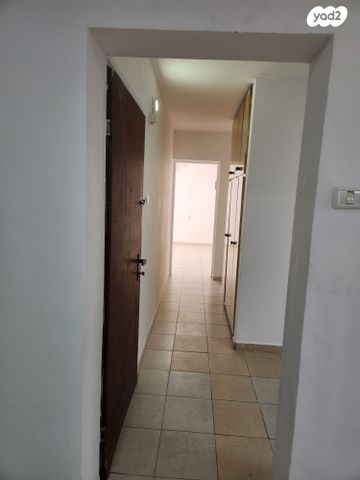 דירה, אחד העם 18, רובע ה', אשדוד