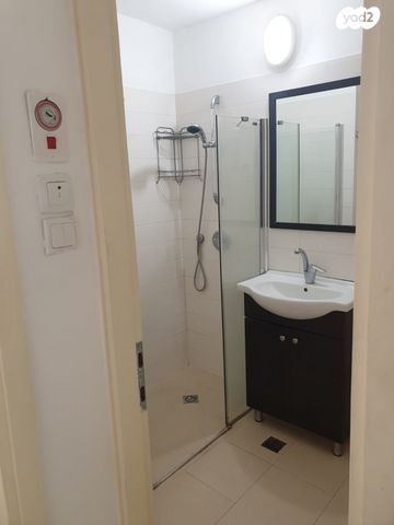 דירה, עמוס 23, בן דור, נשר