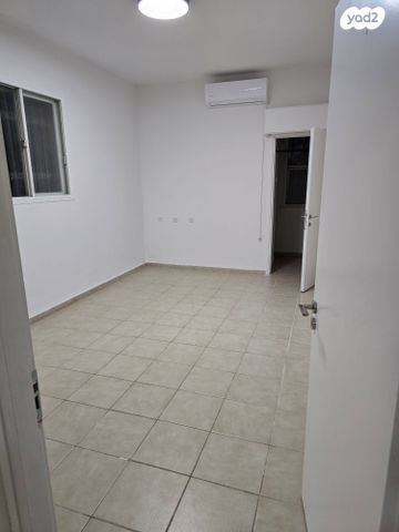 דירה, שדרות מוריה 45, מרכז הכרמל, חיפה